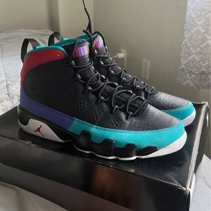 Air Jordan retro 9 dream it do it size 11. New Never worn in original box